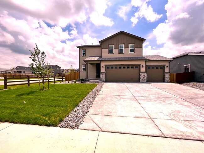 5607 Shady Oaks Dr in Windsor, CO - Building Photo - Building Photo