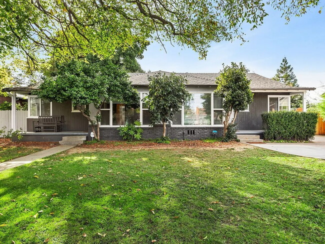 property at 5026 V St