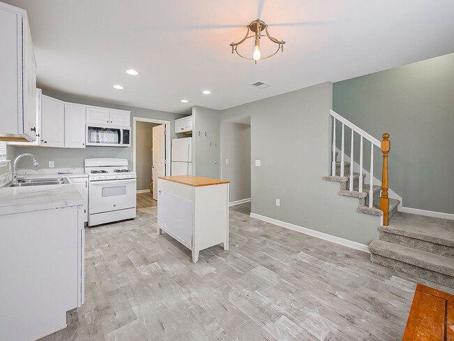 1837 E Granet Ave in Hazel Park, MI - Building Photo - Building Photo