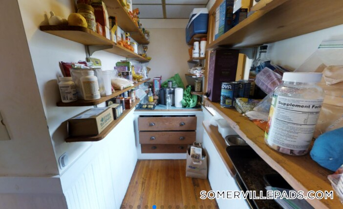 363 Beacon St in Somerville, MA - Building Photo