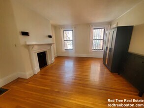 429 Marlborough St, Unit 3B in Boston, MA - Building Photo - Building Photo