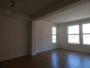 350 K St, Unit 415 in San Diego, CA - Foto de edificio - Building Photo