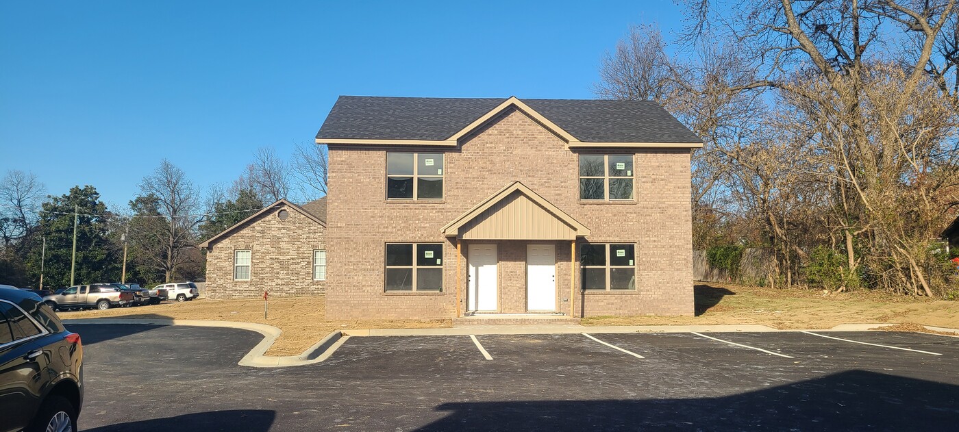 316 Drake St in Jonesboro, AR - Building Photo