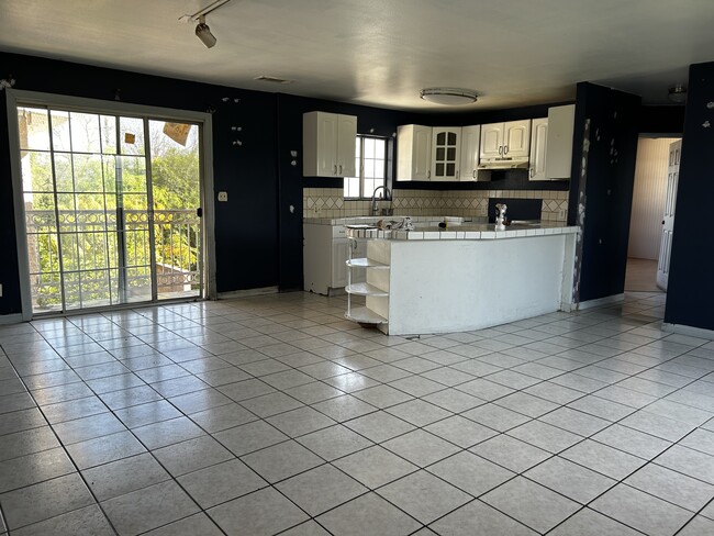 property at 163 N Eastman Ave