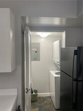 2640 S University Dr, Unit 319 in Davie, FL - Foto de edificio - Building Photo