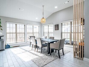 910 Redfree Dr in Bentonville, AR - Building Photo - Building Photo