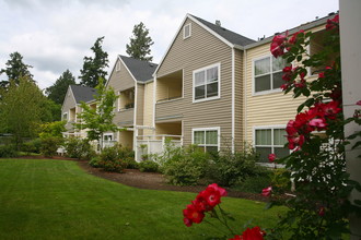 Reedville Commons in Aloha, OR - Building Photo - Building Photo