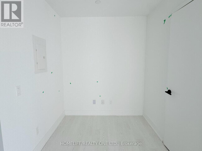 308 Jarvis St in Toronto, ON - Building Photo - Building Photo