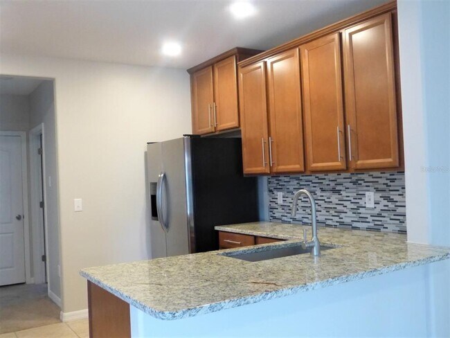 1808 Early Bird Pl in Ruskin, FL - Building Photo - Building Photo