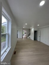 489 N Church St in Moorestown, NJ - Building Photo - Building Photo