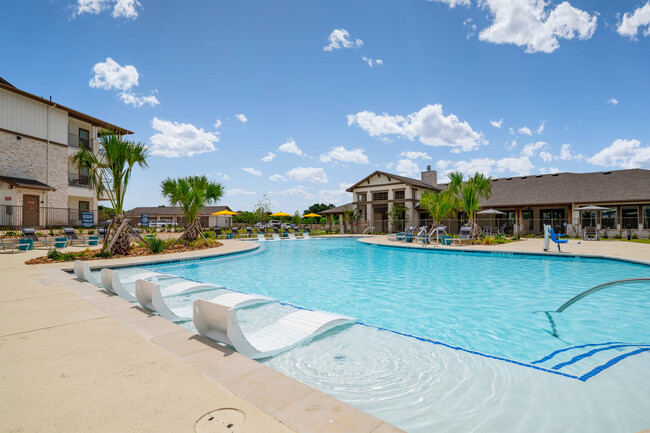 Grand at Cibolo in Cibolo, TX - Foto de edificio - Building Photo