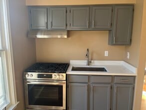 305 N View St in Aurora, IL - Building Photo - Building Photo