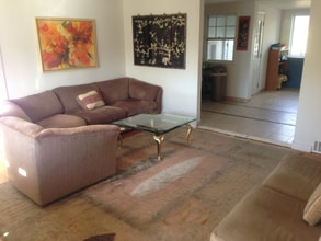 13 Merklin Ave in West Orange, NJ - Foto de edificio - Building Photo