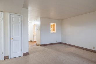 The Ledges in Evans Mills, NY - Building Photo - Interior Photo