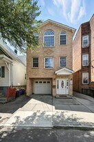 207 New York Ave in Jersey City, NJ - Building Photo