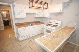 1025 E St in El Paso, TX - Building Photo - Building Photo