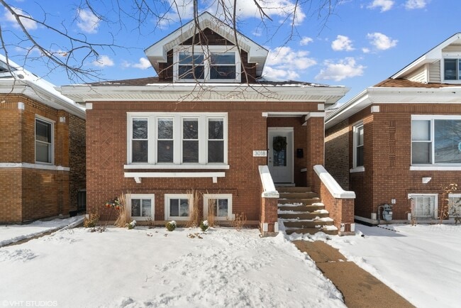 property at 3018 N Kostner Ave