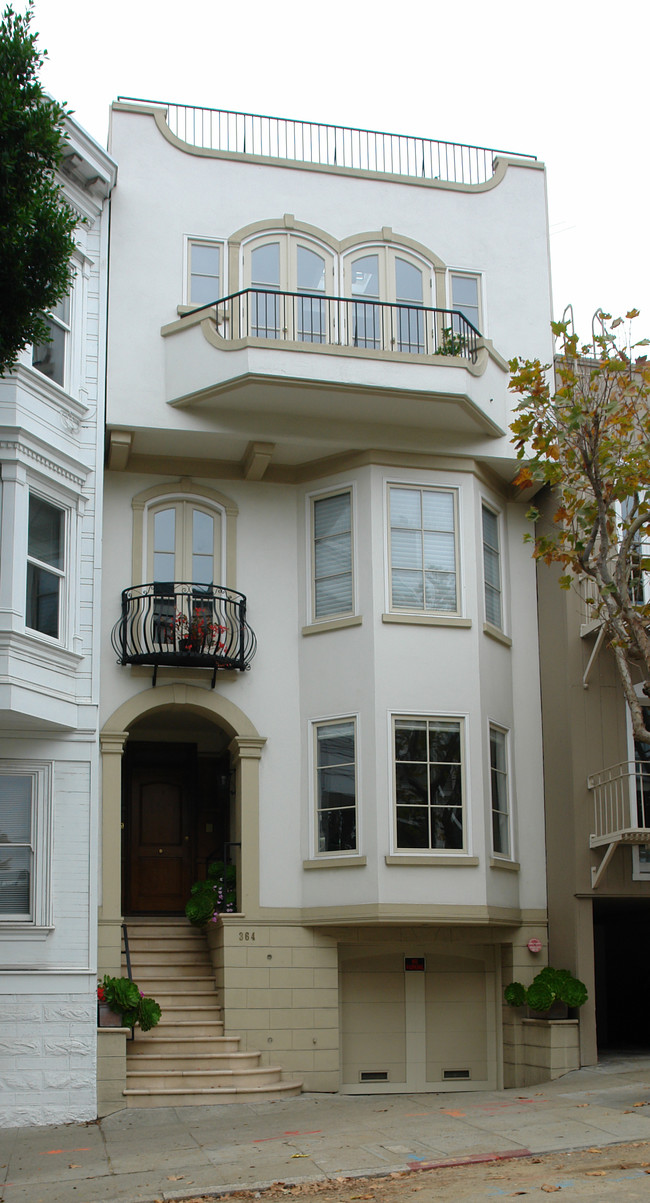 364-366 366A Lombard St in San Francisco, CA - Building Photo - Building Photo