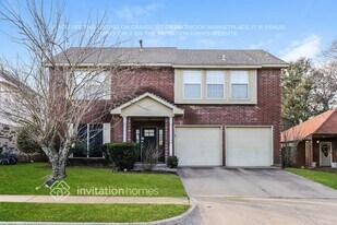 1111 Brewer Dr in Cedar Hill, TX - Building Photo