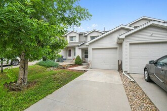 11040 Claude Ct, Unit 1026 in Northglenn, CO - Building Photo - Building Photo