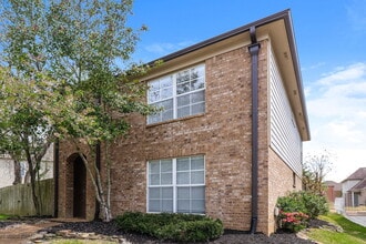 1372 Broadstone Ct in Cordova, TN - Building Photo - Building Photo