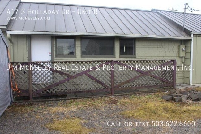 property at 417 S Holladay Dr