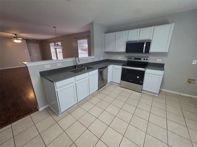 5525 Parkview Hills Ln in Fort Worth, TX - Building Photo