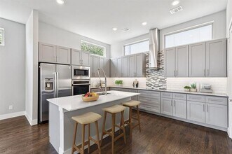 4226 Roseland Ave in Dallas, TX - Building Photo - Building Photo