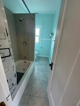 444 40th St in Oakland, CA - Building Photo - Building Photo