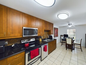 Marble Arch Townhomes in Houston, TX - Building Photo - Interior Photo