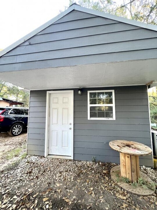 135 Honeysuckle Ln in Athens, GA - Building Photo