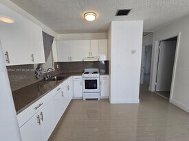 17240 NW 52nd Ave in Miami Gardens, FL - Building Photo