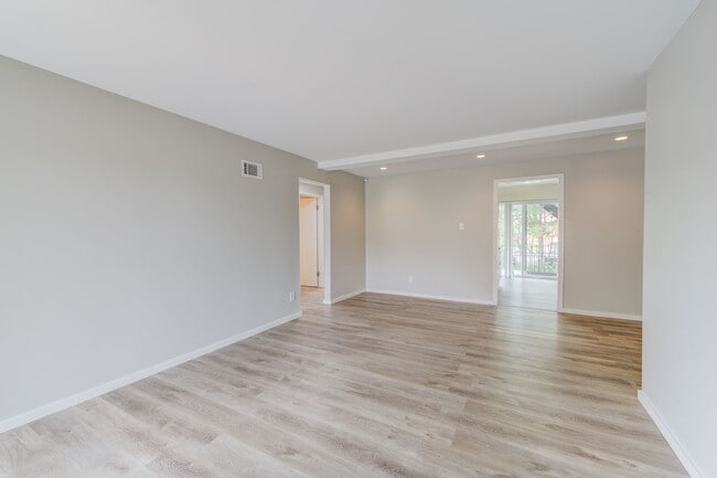1 Heartwoods Ct in St. Louis, MO - Building Photo - Building Photo