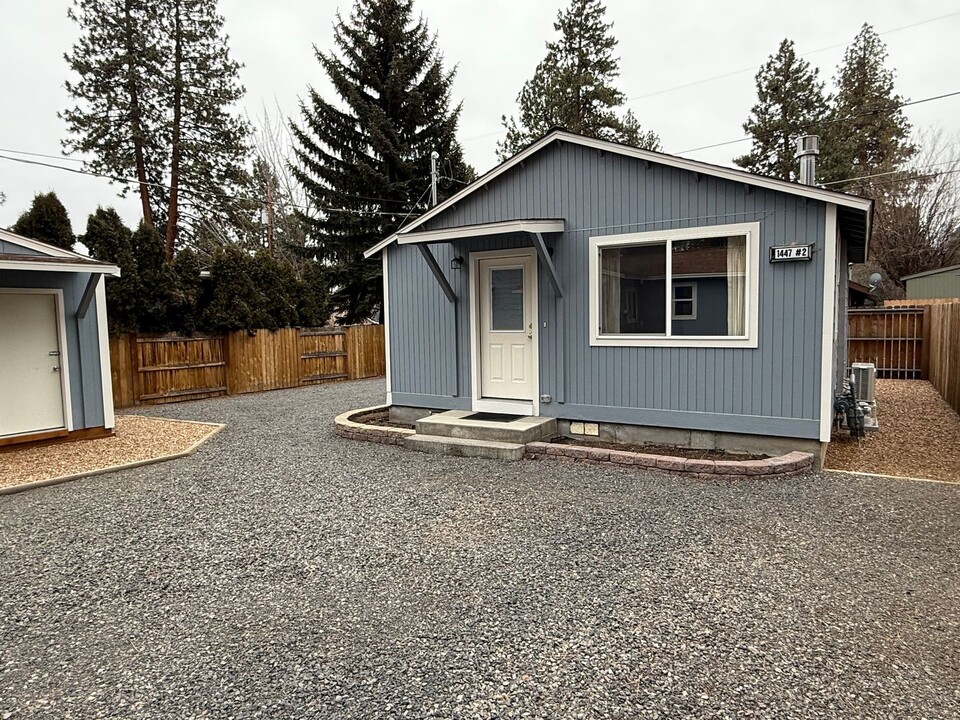 1447 NW Kingston Ave in Bend, OR - Building Photo