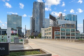 1212 Demonbreun St, Unit 1904 in Nashville, TN - Building Photo - Building Photo