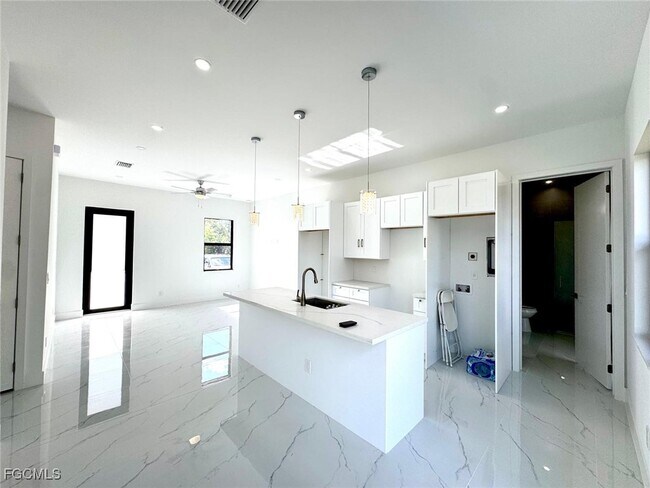 property at 3107 Leeland Heights Blvd E