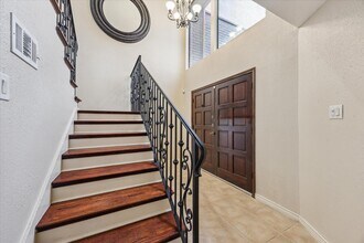 5809 Dolores St in Houston, TX - Building Photo - Building Photo