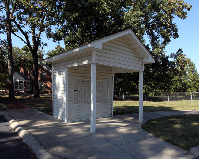 Union Station in Wingate, NC - Foto de edificio - Building Photo