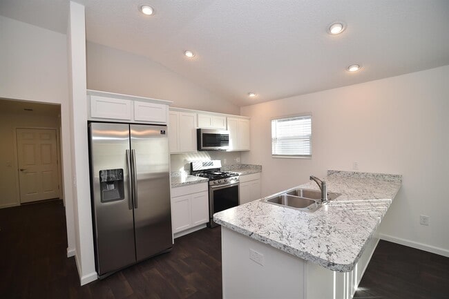 2012 Cerny Ct in the Villages, FL - Foto de edificio - Building Photo