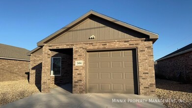 2404 N Avenue P in Lubbock, TX - Building Photo - Building Photo