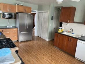 155 Brooklawn Ave in Bridgeport, CT - Building Photo - Building Photo