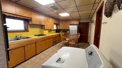 991 Main St, Unit 1 in Warren, MA - Building Photo - Building Photo