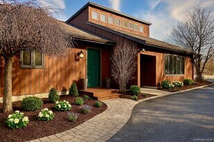 565 Prosperous Valley Rd in Middletown, NY - Building Photo