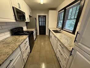 503 Tyler St in Columbia, SC - Building Photo - Building Photo
