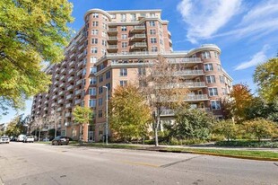 333 W Mifflin St, Unit 8090 in Madison, WI - Building Photo