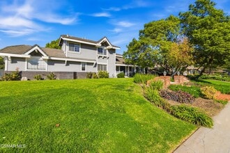 6945 Via Alba in Camarillo, CA - Building Photo - Building Photo