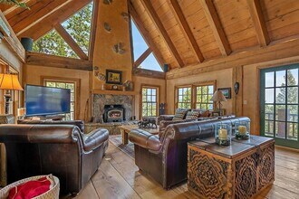 2229 Sinton Rd in Evergreen, CO - Building Photo - Building Photo