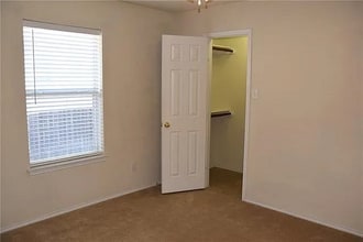 1012 Carlin Ln in Burleson, TX - Building Photo - Building Photo