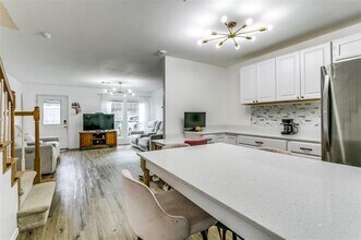 174 Merlin Way in Euless, TX - Building Photo - Building Photo