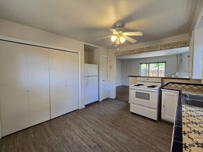 140 Candelario St in Santa Fe, NM - Building Photo - Building Photo